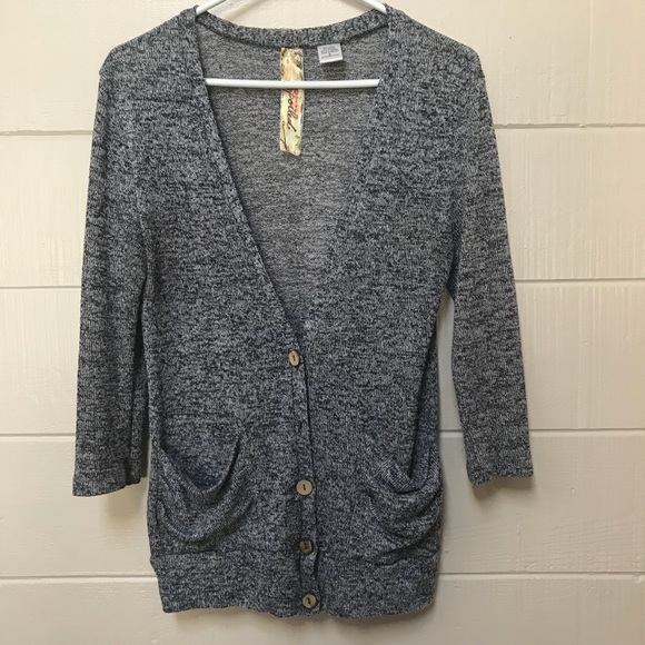 🎂 Spoiled • Heather Gray Buttoned Cardigan Large - Picture 2 of 7